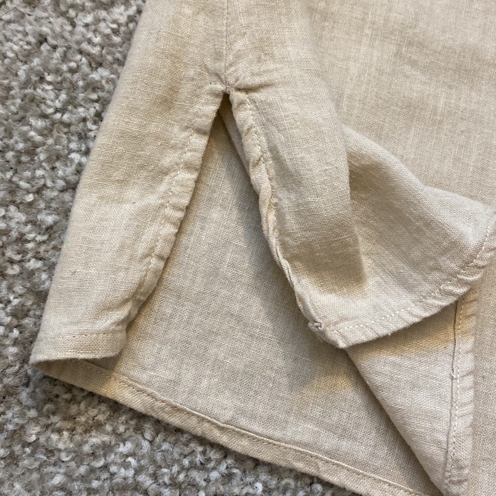 TELLURIDE CLOTHING CO. Embroidered Split Neck Sleeveless Linen Top - Picture 9 of 9